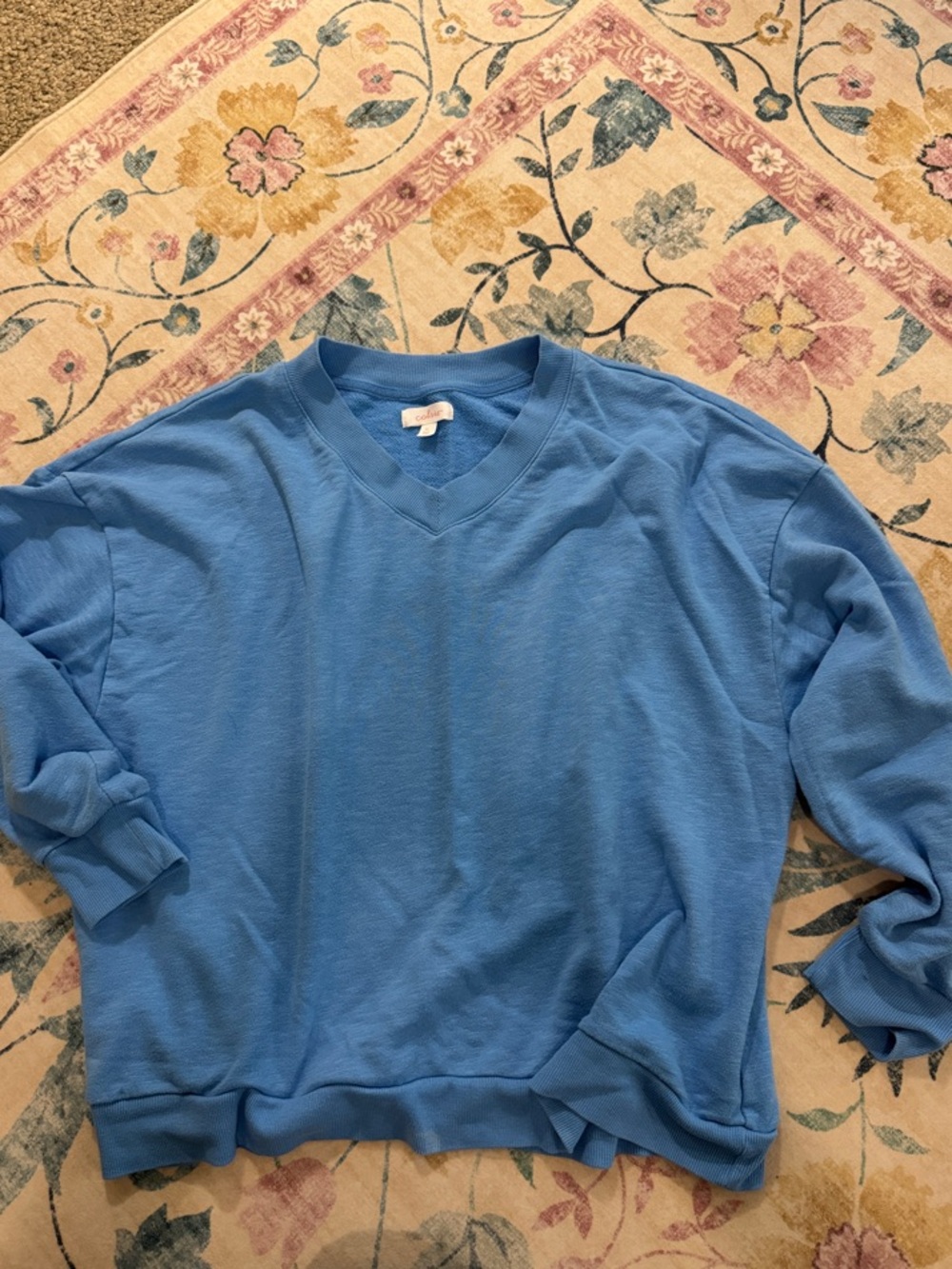 Colsie Women's Sky Blue V-Neck Sweatshirt